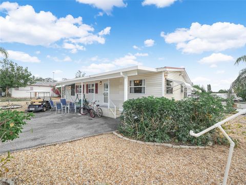 Photo of 77 Saddlebag Trail, Lake Wales, FL 33898 (MLS # K4903218)