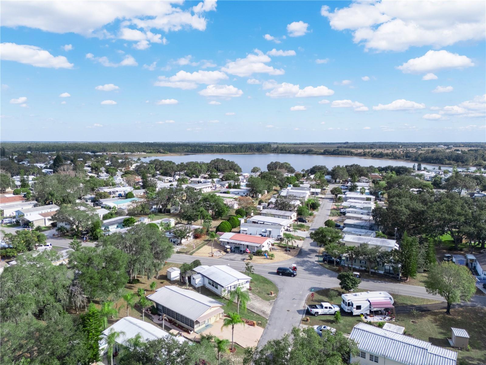 SADDLEBAG LAKE - Residential