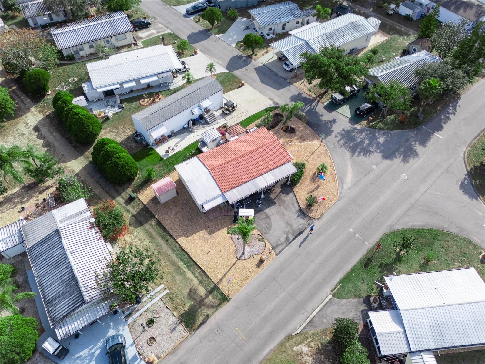 SADDLEBAG LAKE - Residential