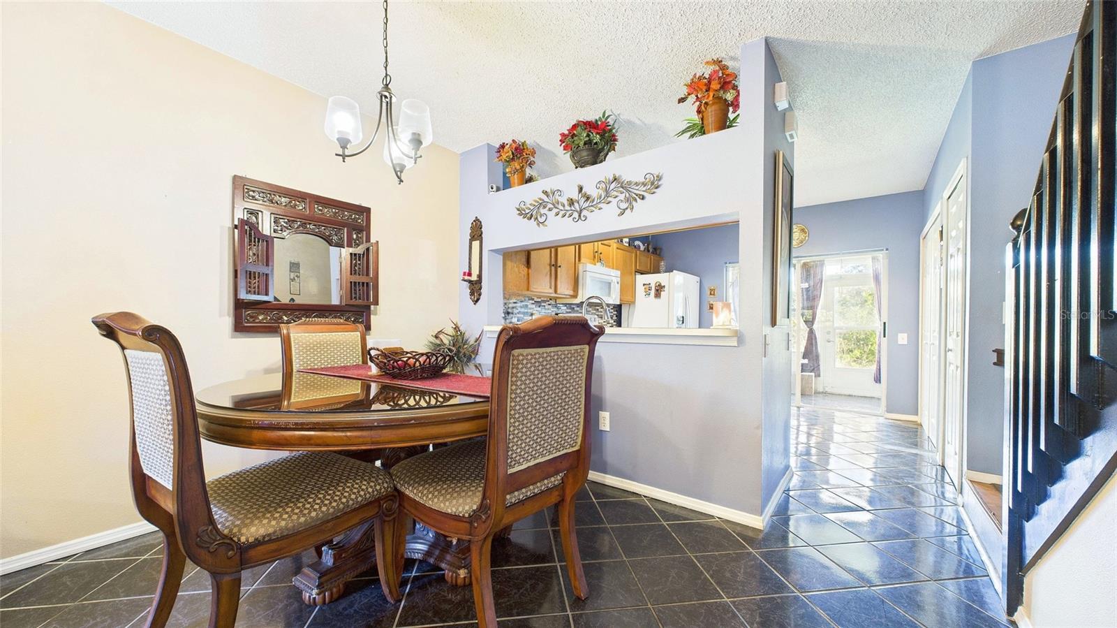 MEADOW POINTE - Residential