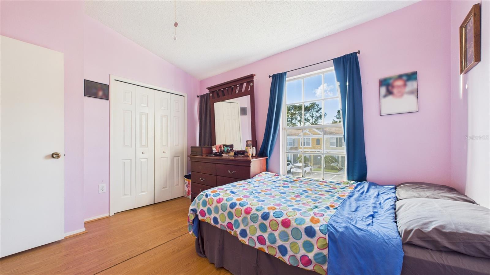 MEADOW POINTE - Residential