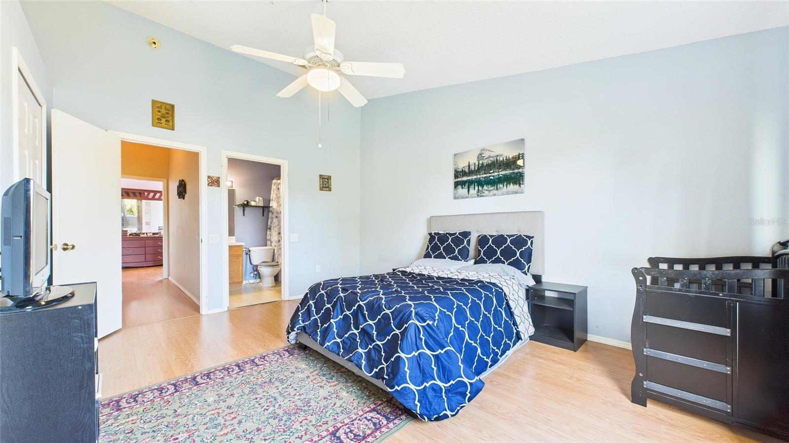 MEADOW POINTE - Residential