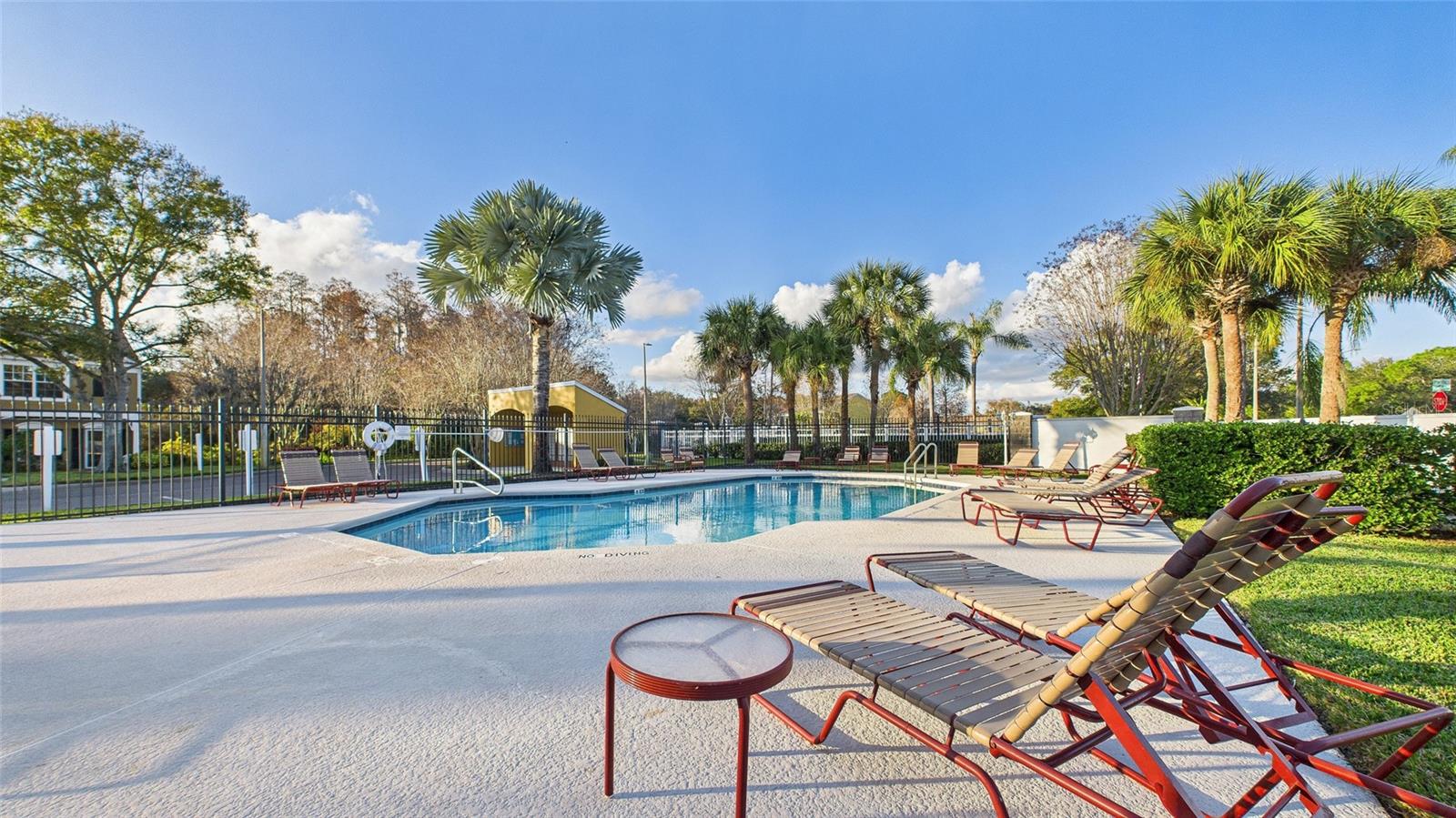 MEADOW POINTE - Residential