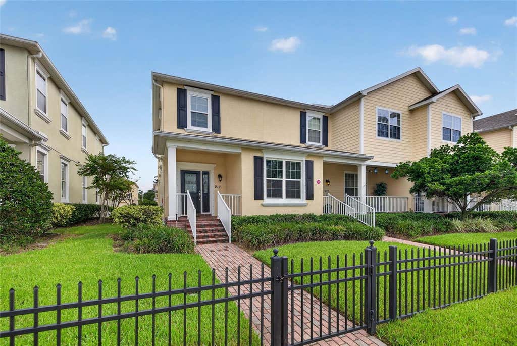 Photo of 217 49th Avenue N, St Petersburg, FL 33703 (MLS # TB8537869)