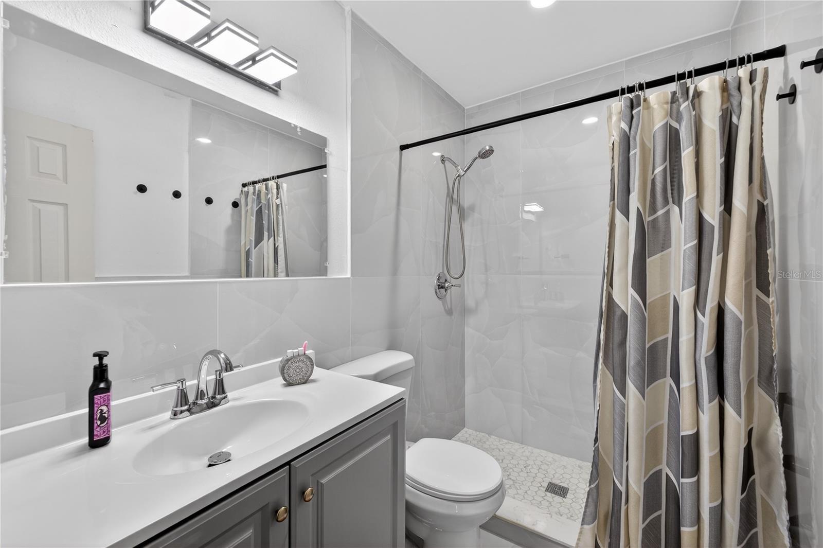 4DO | HOLLYWOOD PARK - Residential