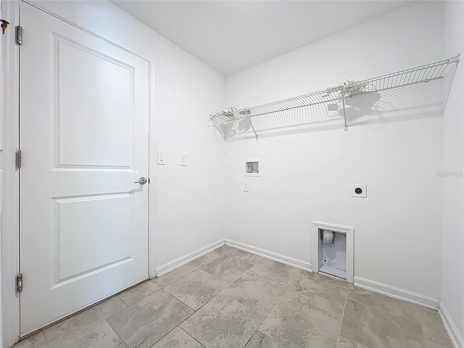 TRINITY LAKES 50 - Residential Lease