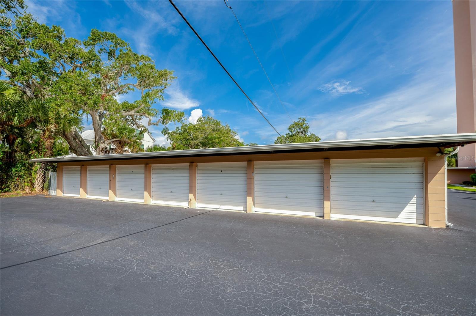 LANDMARK CONDO - Residential