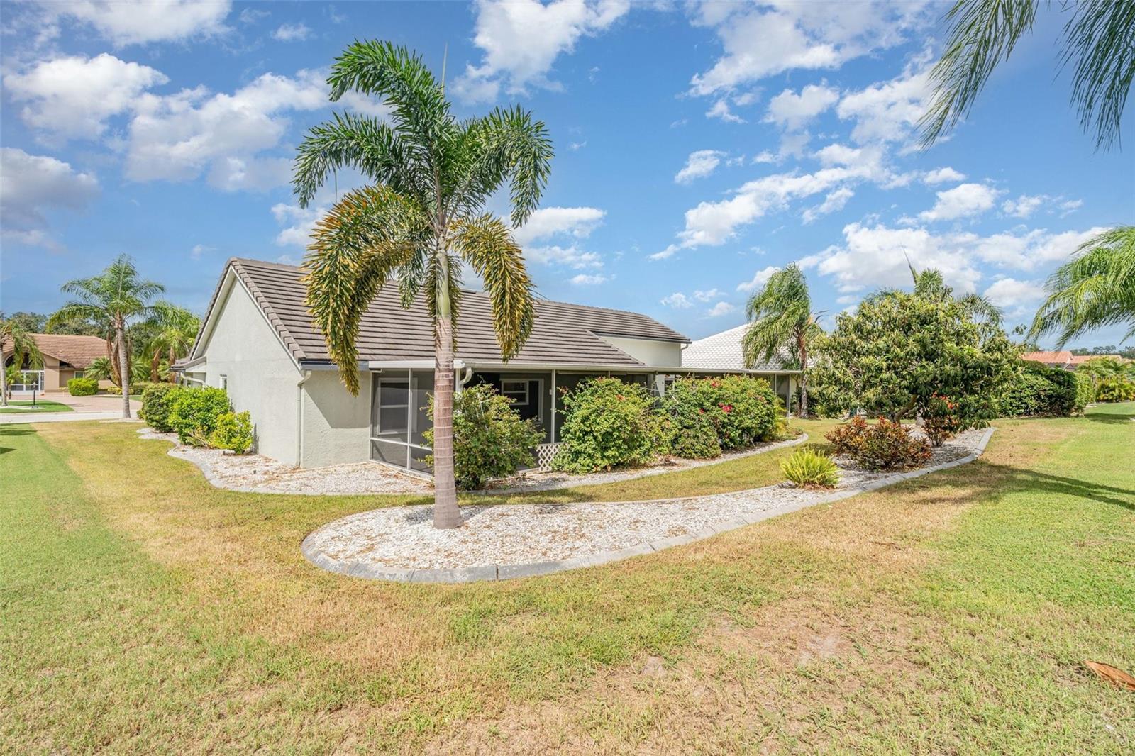 SUN CITY CENTER UNIT 52 - Residential