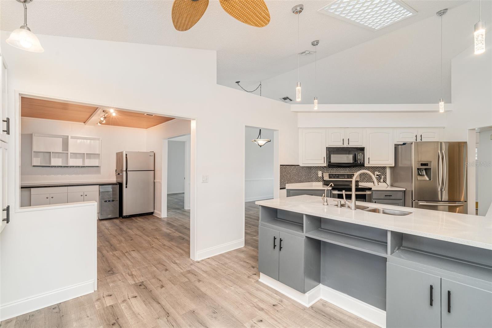 SUN CITY CENTER UNIT 52 - Residential
