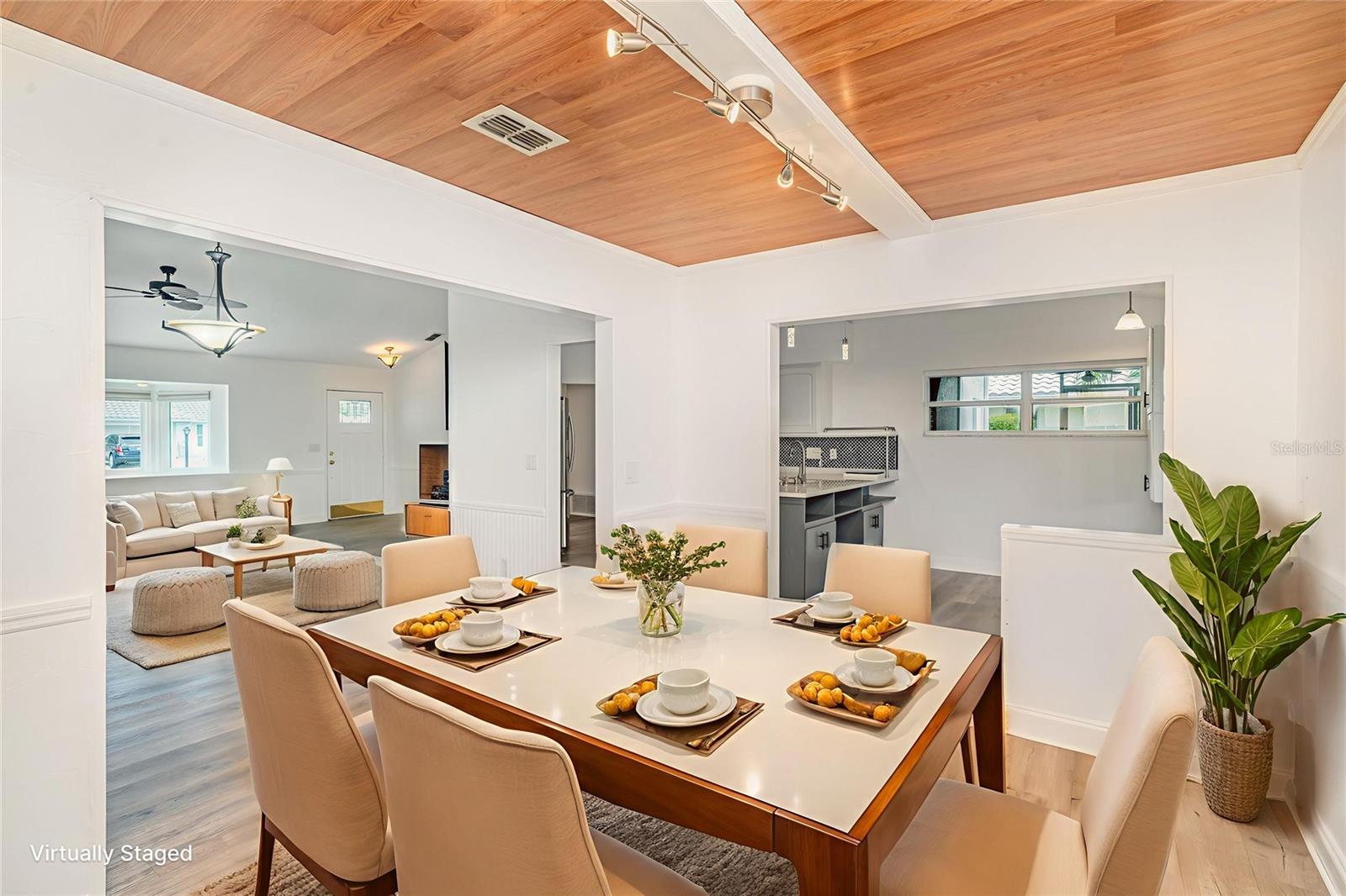 SUN CITY CENTER UNIT 52 - Residential