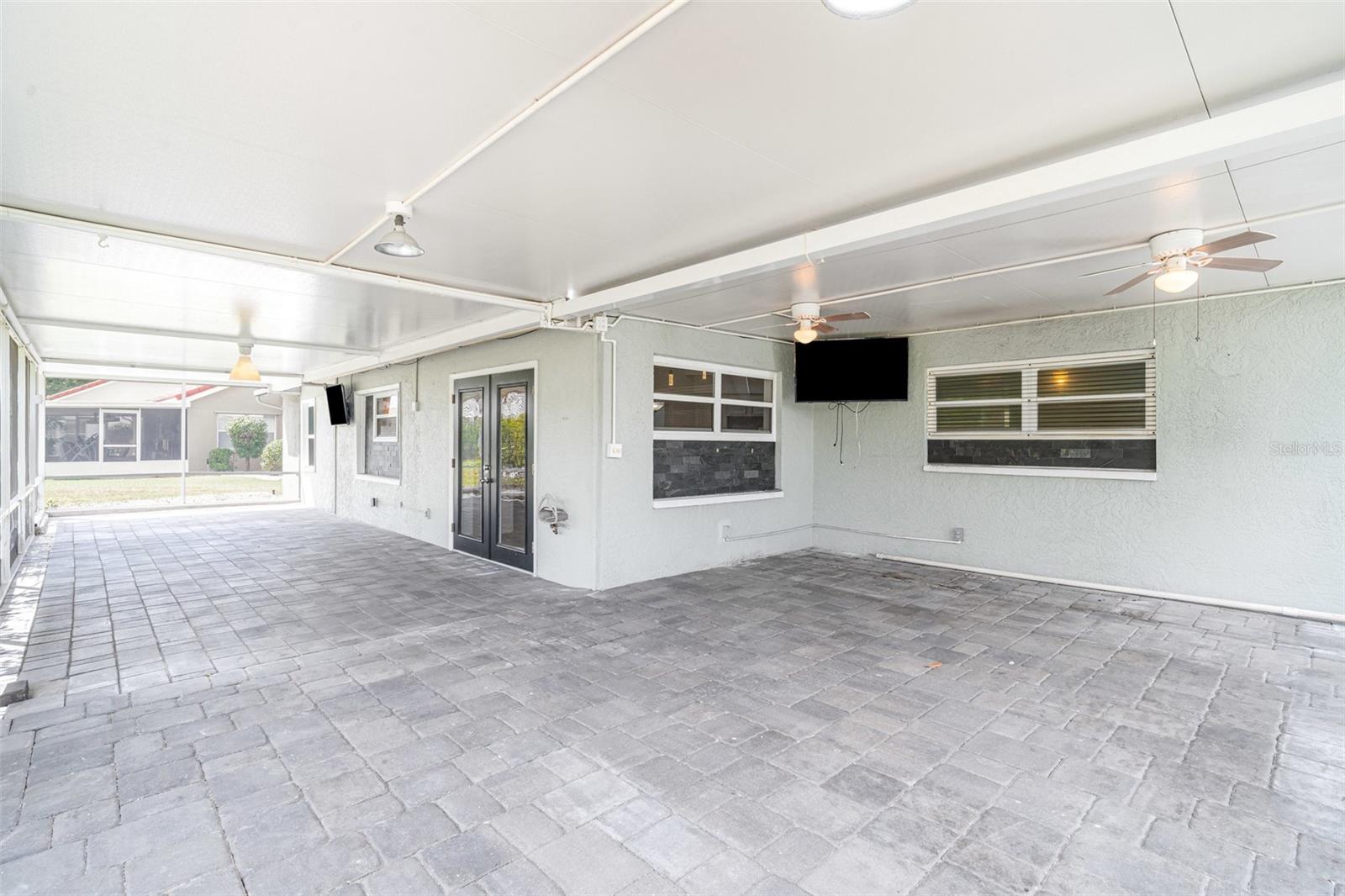 SUN CITY CENTER UNIT 52 - Residential