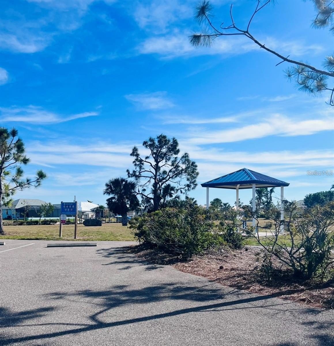PORT CHARLOTTE SEC 093 - Land