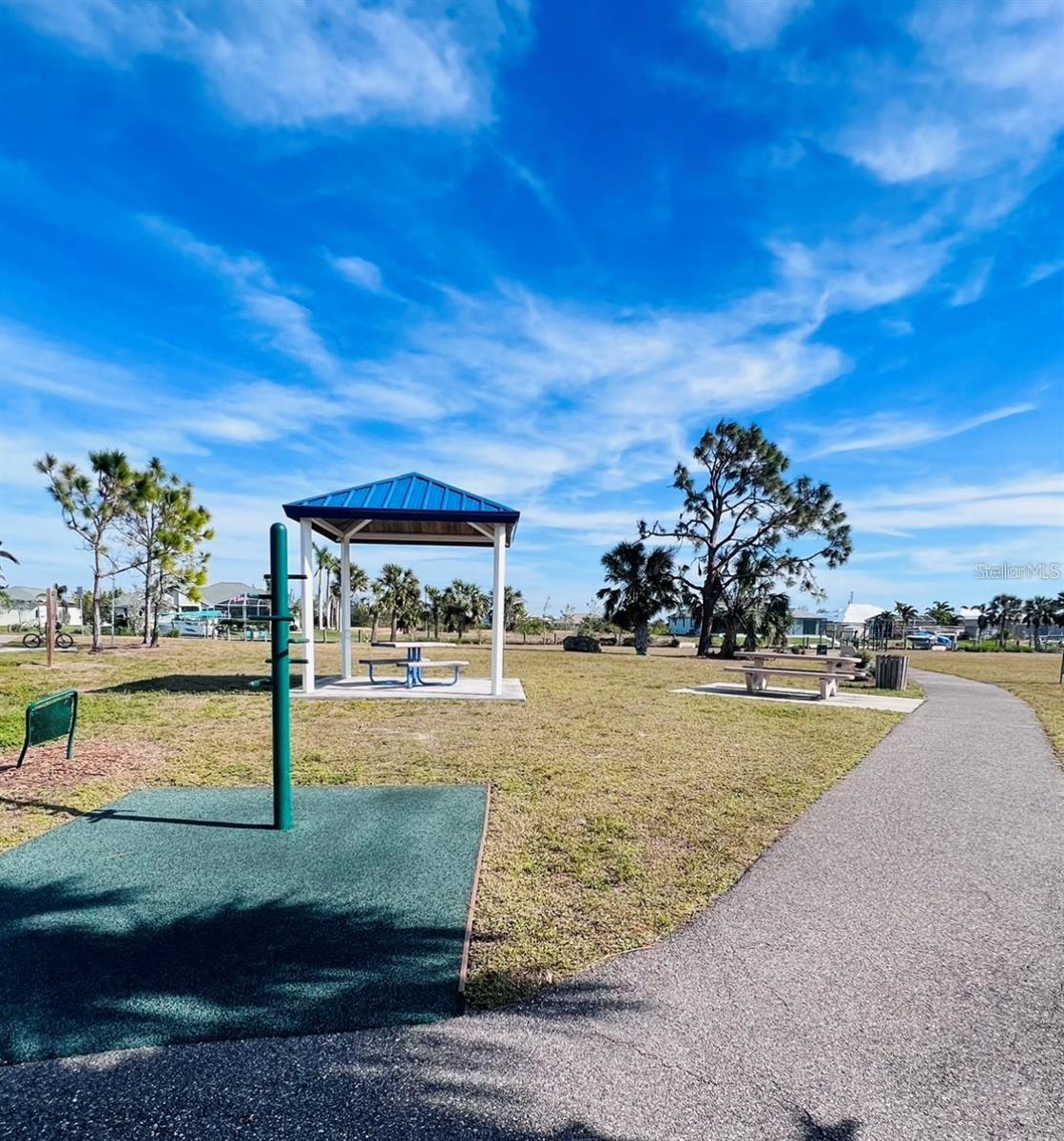 PORT CHARLOTTE SEC 093 - Land