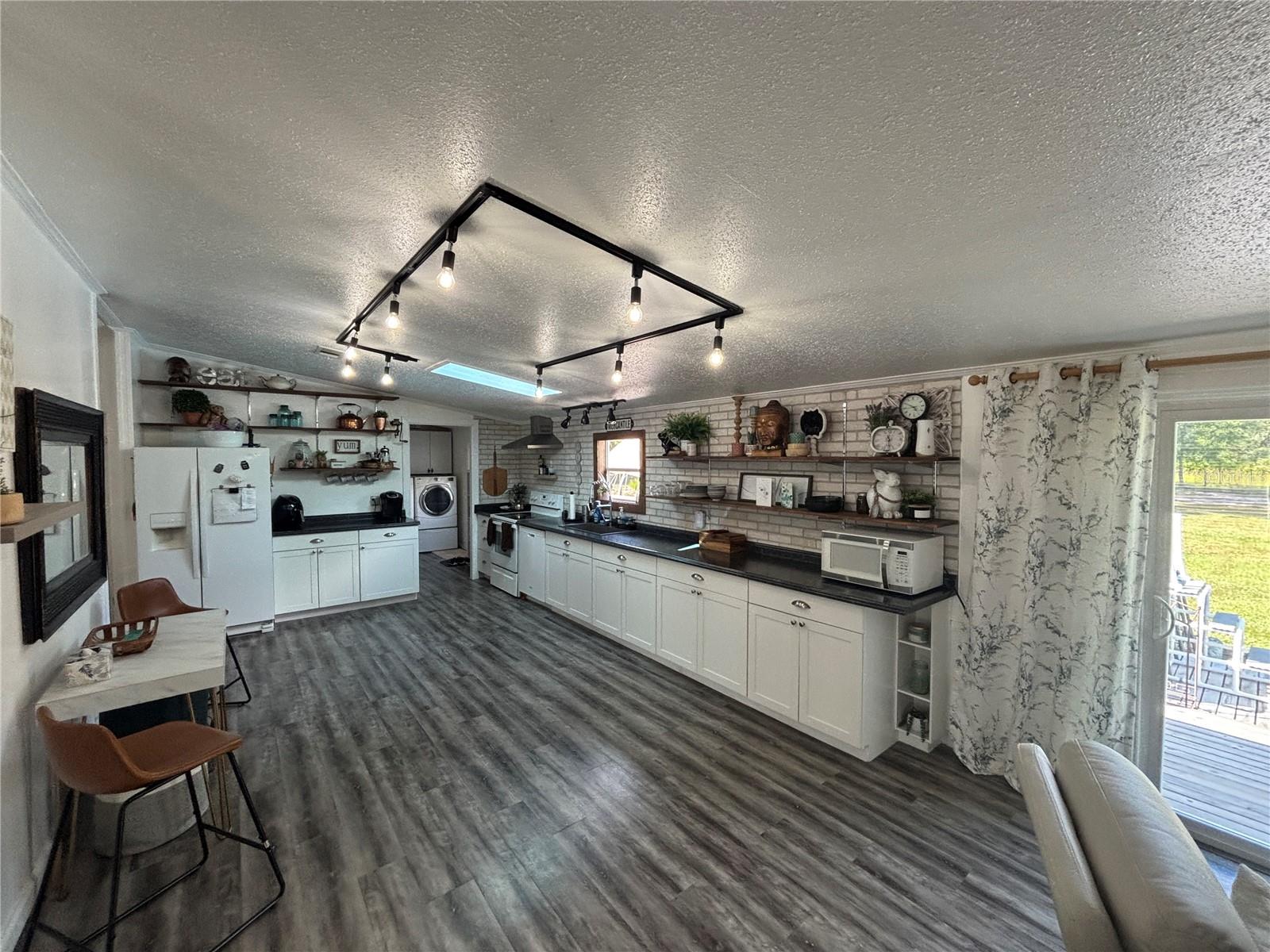 SOTHERDEN ACRES - Residential