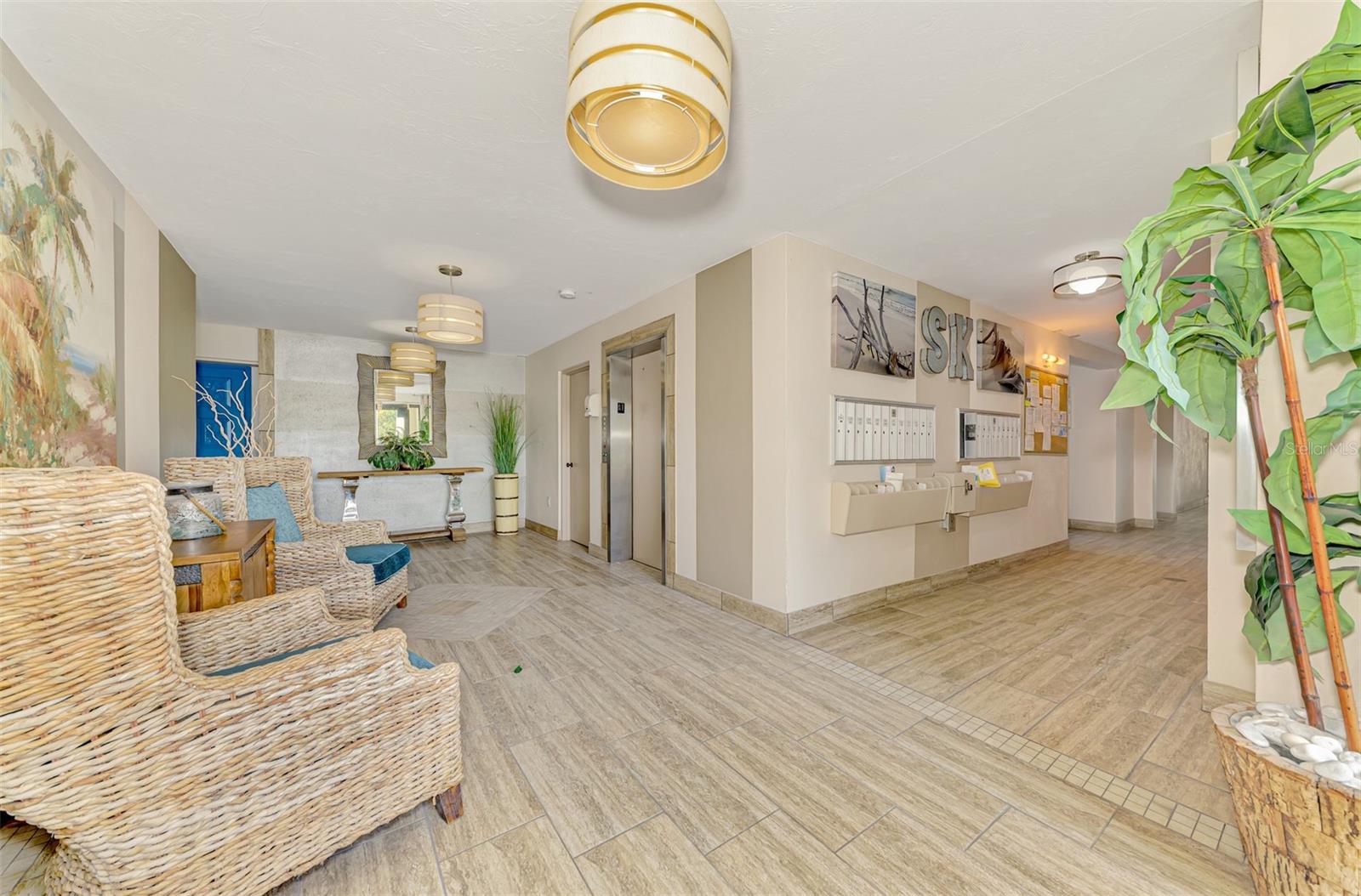 225 HOURGLASS WAY 101