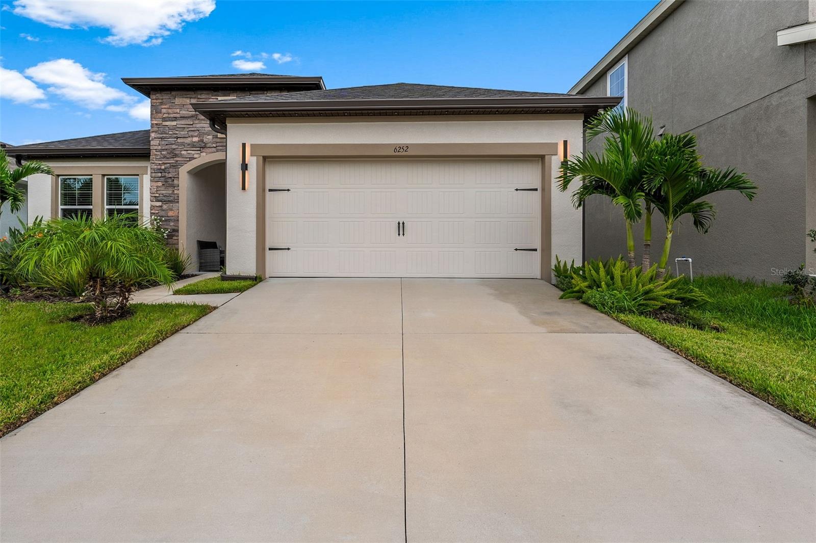 6252 HIDDEN BRANCH DRIVE