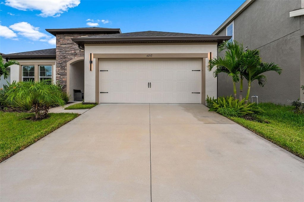 Photo of 6252 Hidden Branch Drive, Apollo Beach, FL 33572 (MLS # P4939924)