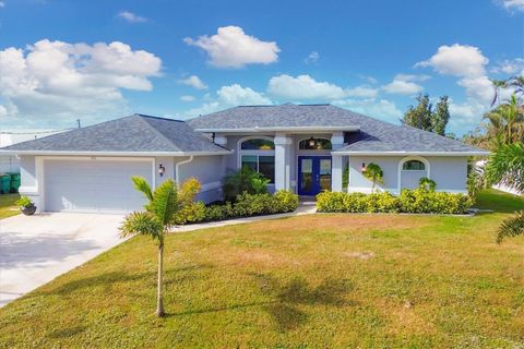 A home in PORT CHARLOTTE