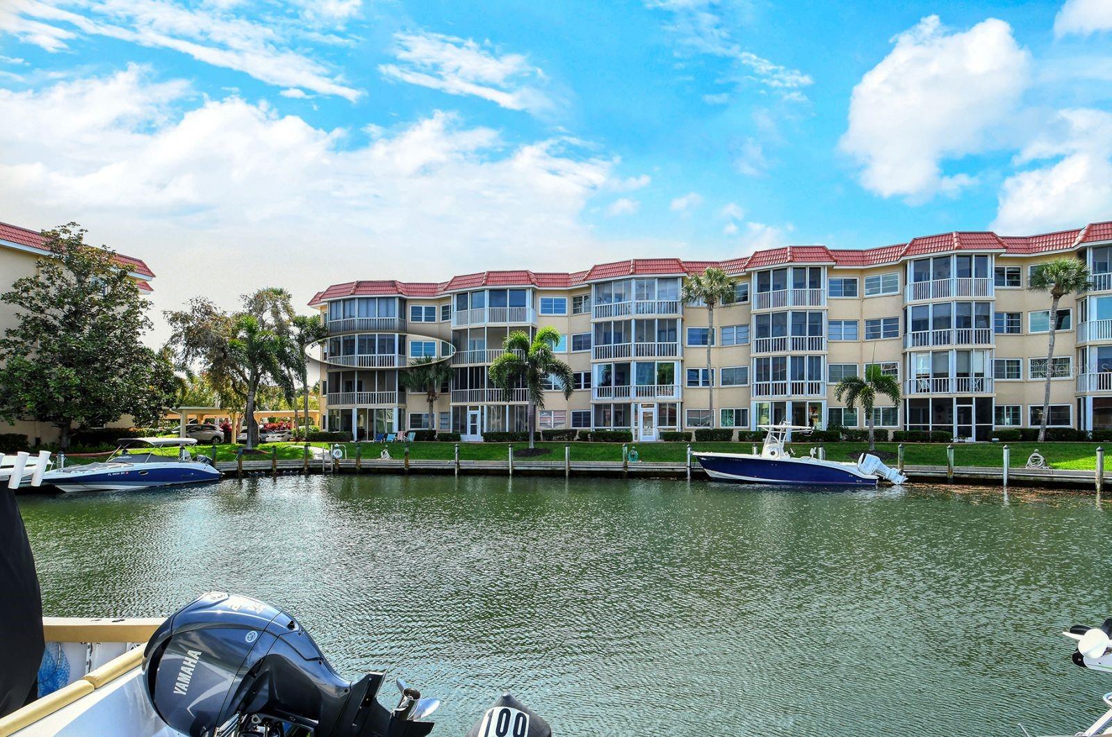 SIESTA HARBOR I - Residential