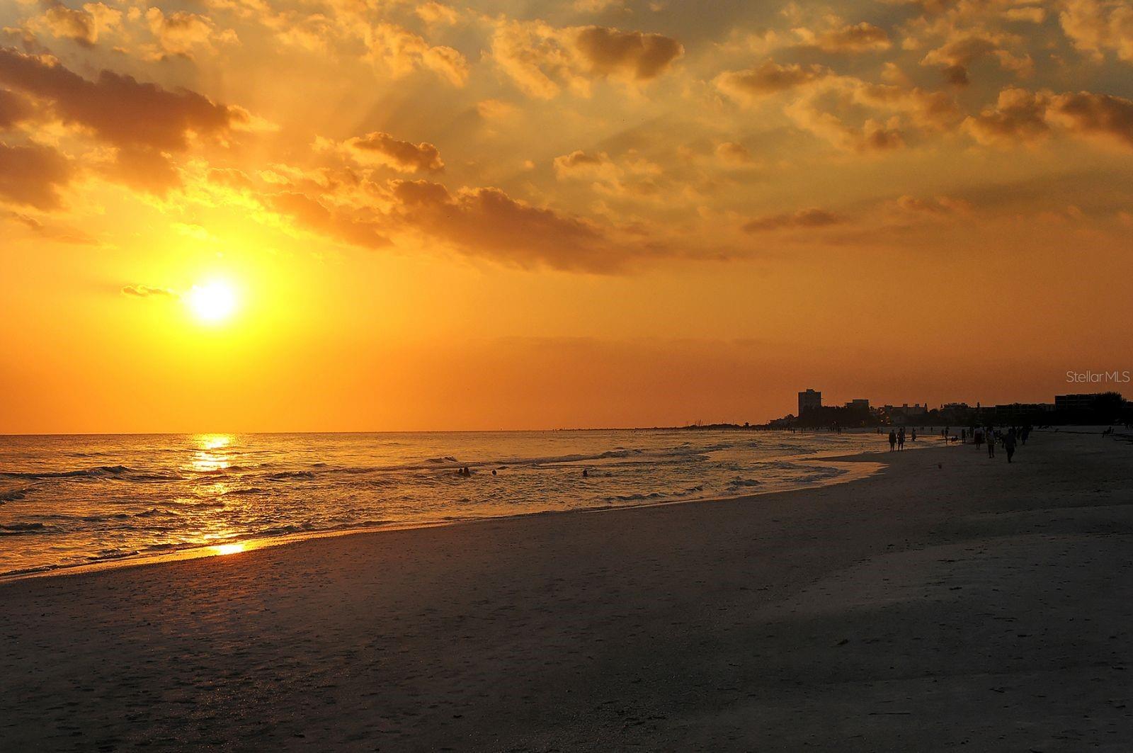 SIESTA HARBOR I - Residential