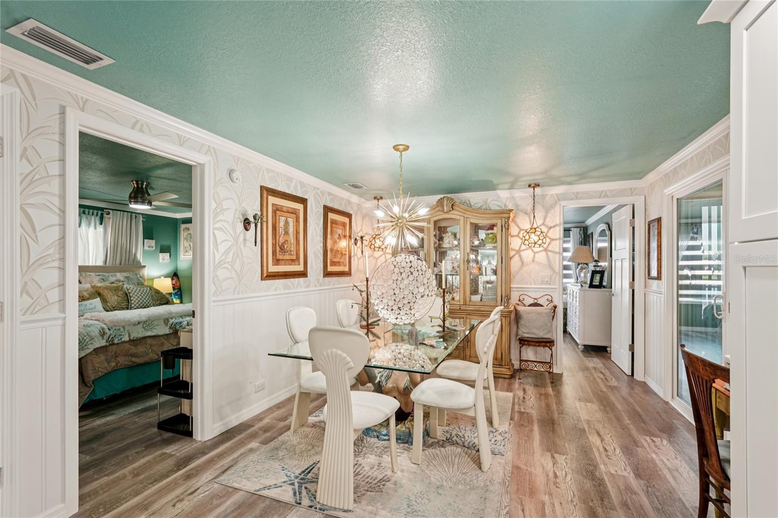 KINGS GATE CLUB MHP - Residential