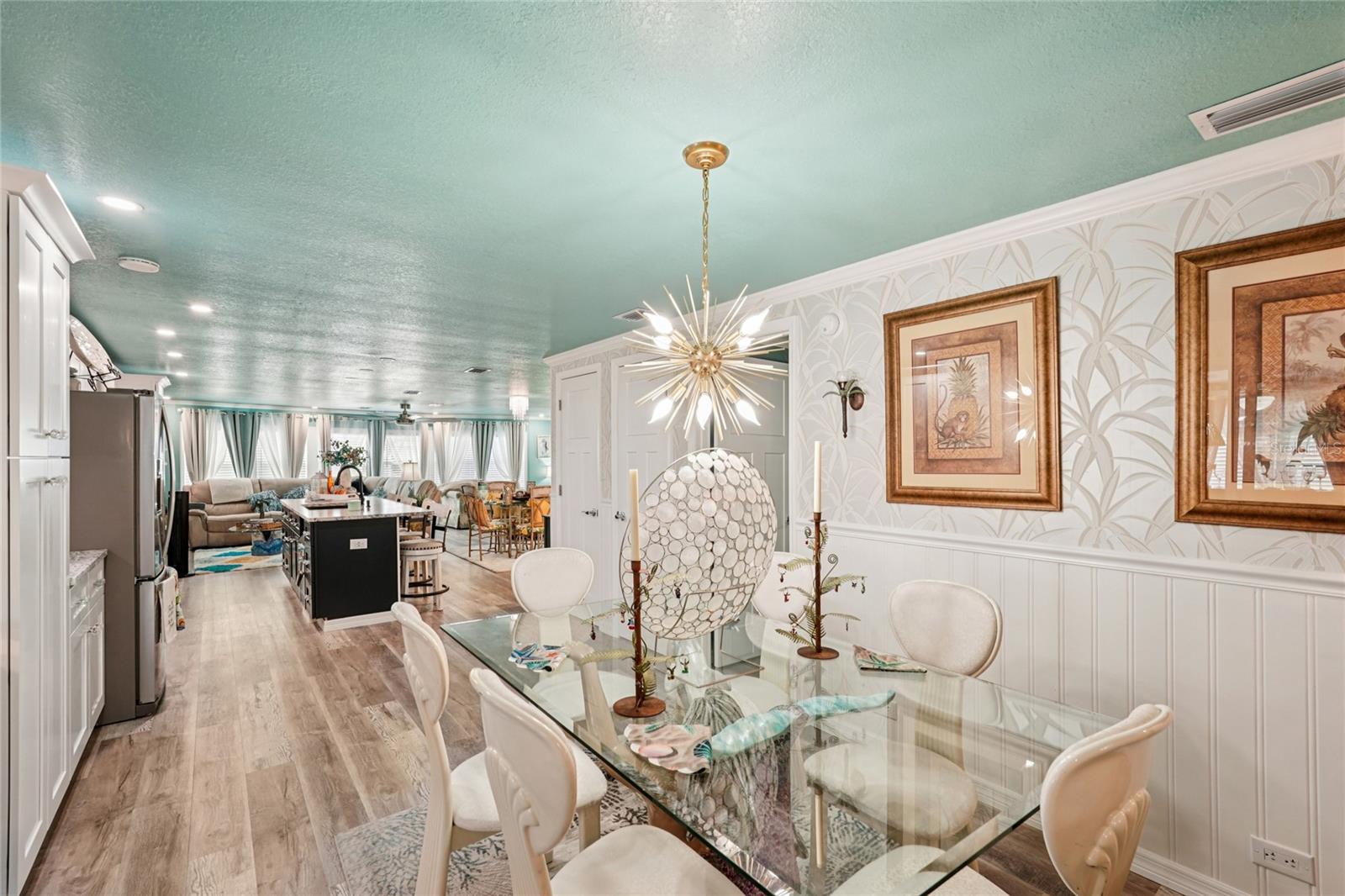 KINGS GATE CLUB MHP - Residential