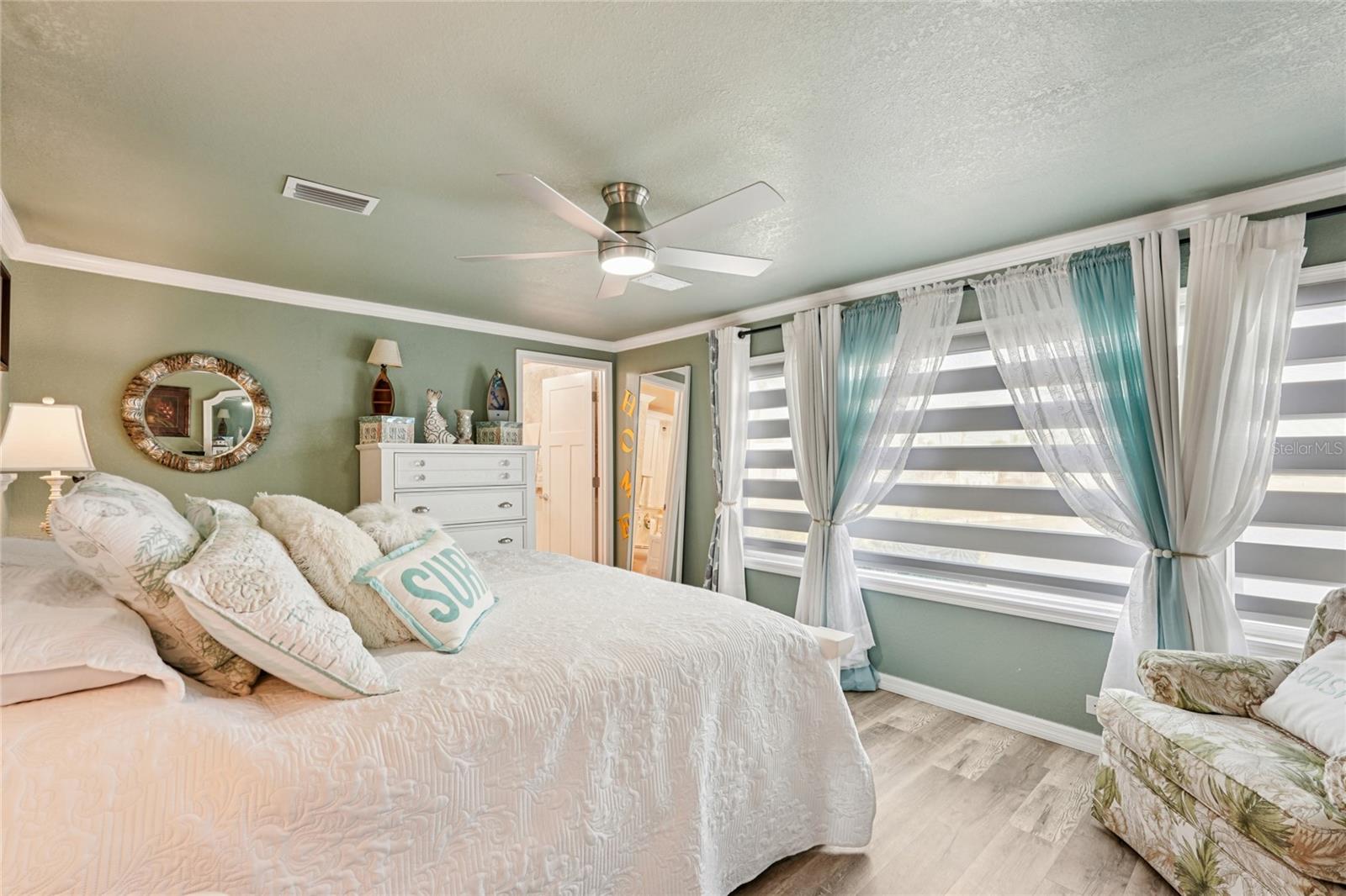 KINGS GATE CLUB MHP - Residential