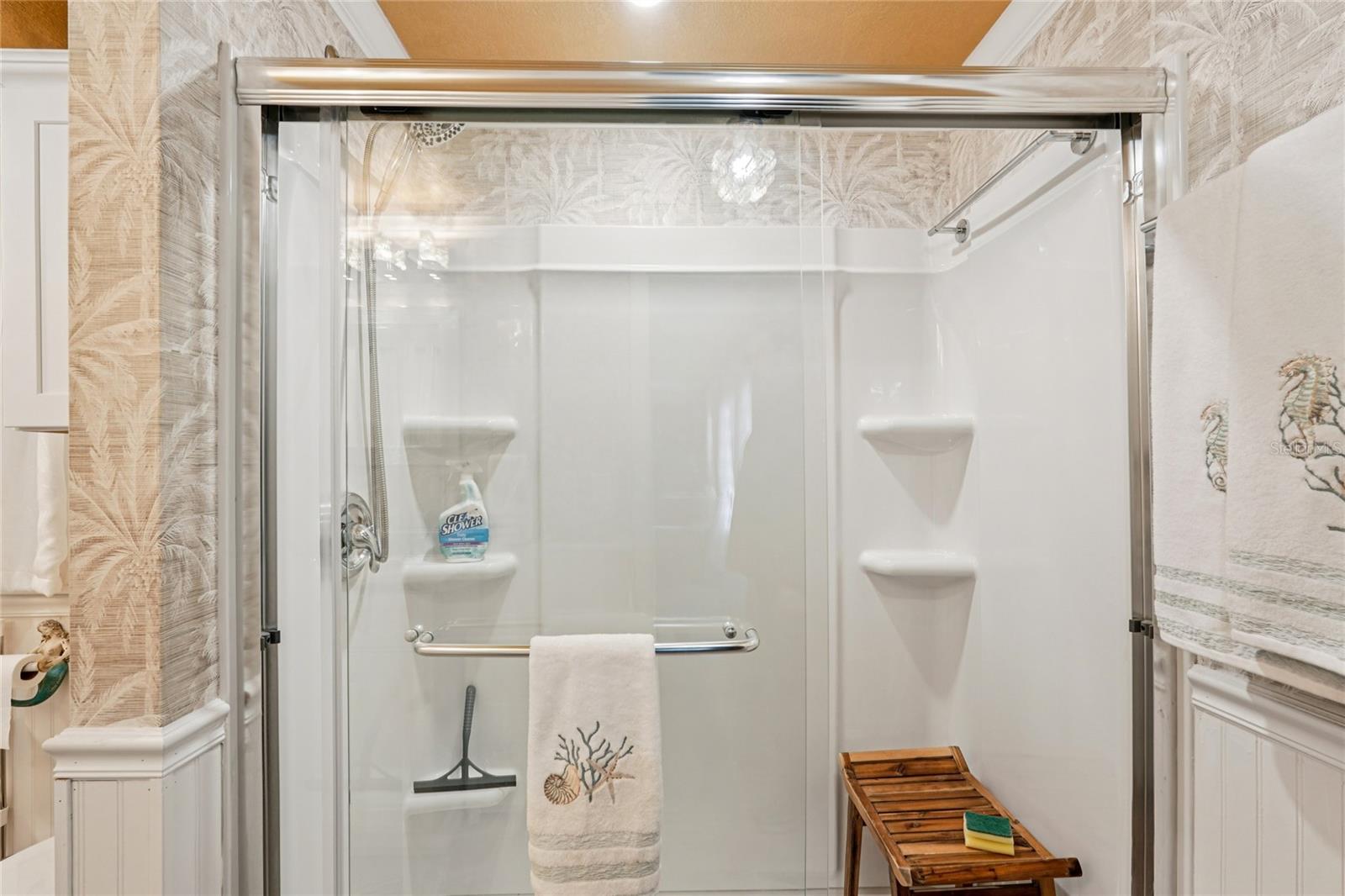 KINGS GATE CLUB MHP - Residential