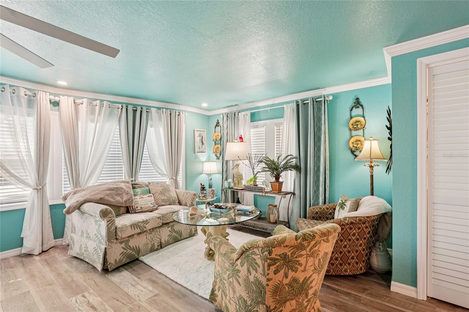 KINGS GATE CLUB MHP - Residential