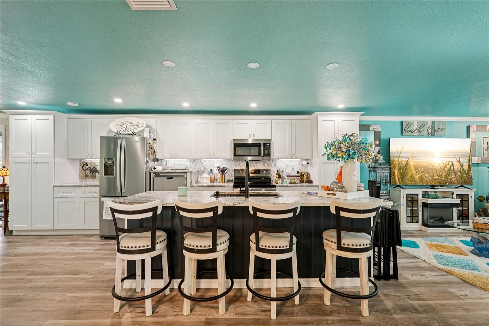 KINGS GATE CLUB MHP - Residential