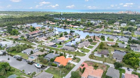 A home in PALM COAST