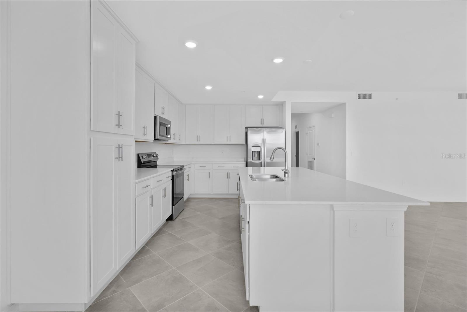 WELLEN PARK GOLF & COUNTRY CLUB - Residential