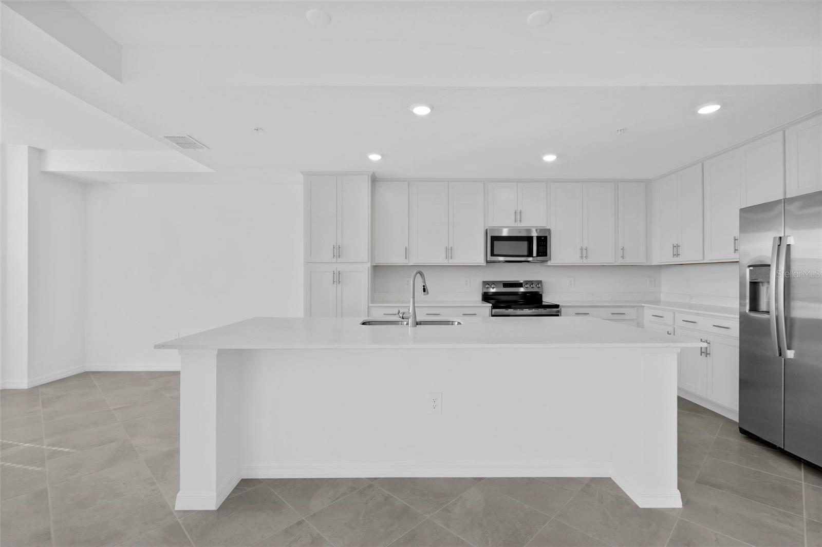WELLEN PARK GOLF & COUNTRY CLUB - Residential