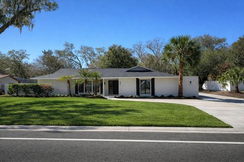 Photo of 858 Errol Parkway, Apopka, FL 32712 (MLS # O6385351)