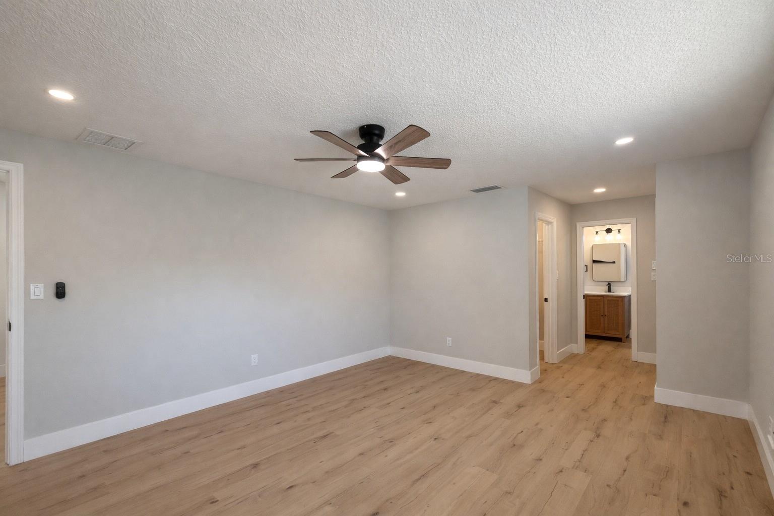 ERROL ESTATE - Residential