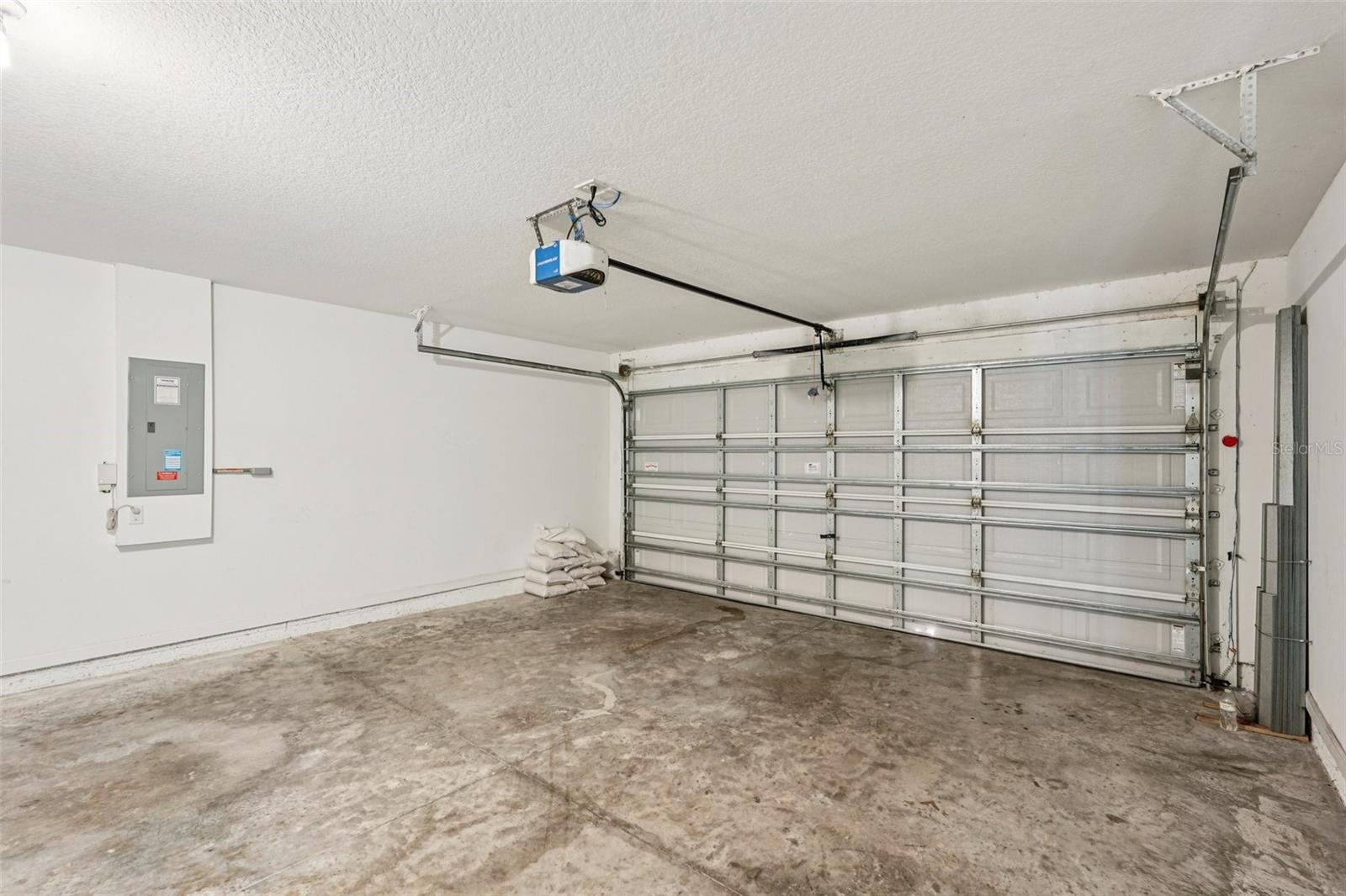 BAYOU PASS VILLAGE PH FIVE - Residential