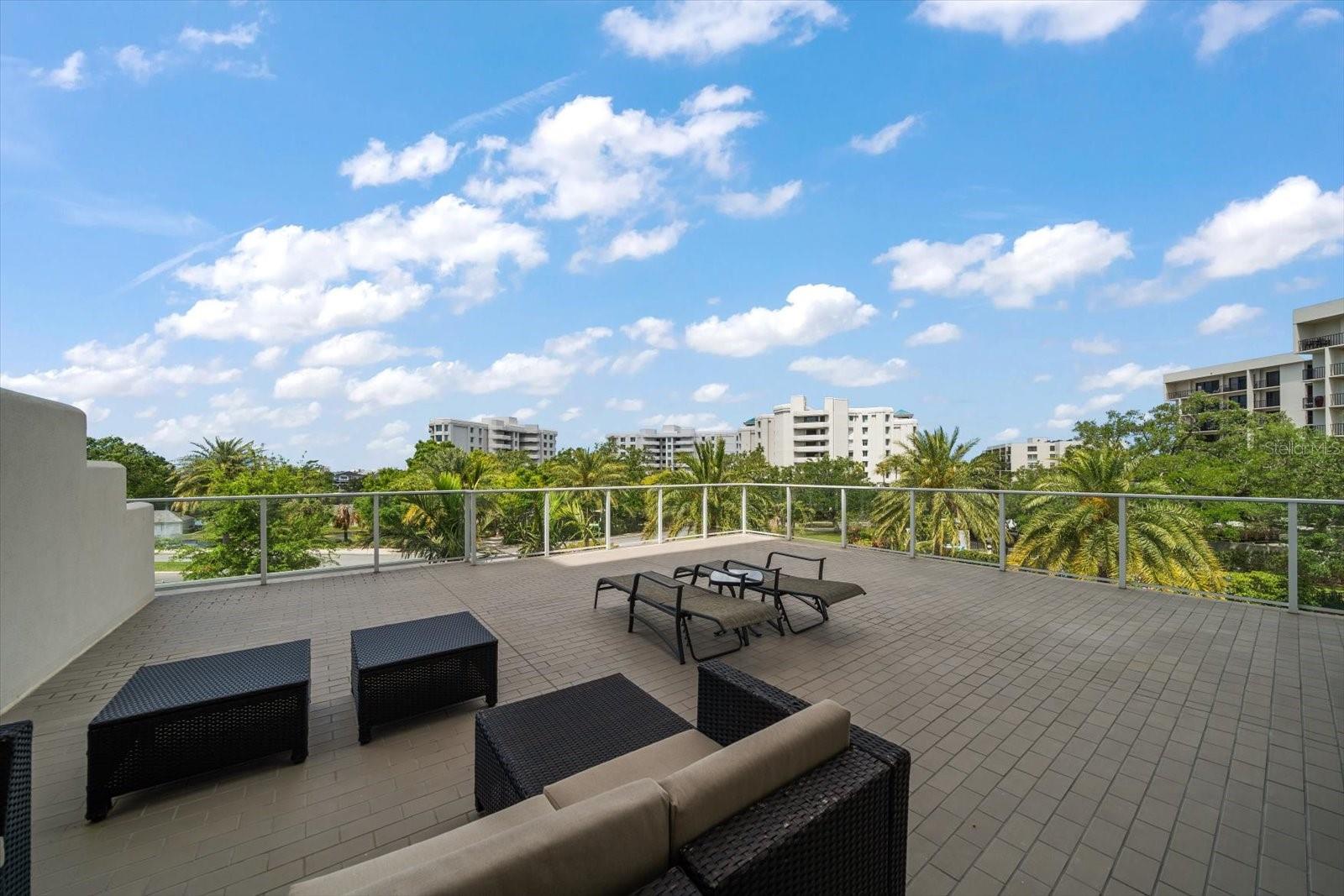145 BELLEVIEW BOULEVARD 201