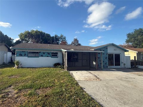 Photo of 4067 Kingsport Drive, Orlando, FL 32839 (MLS # O6401928)
