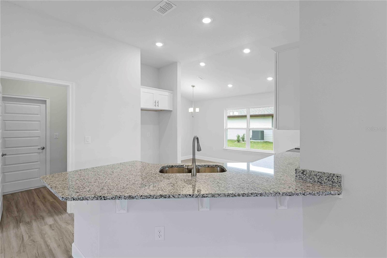 PRESERVE/LAUREL LAKE - Residential