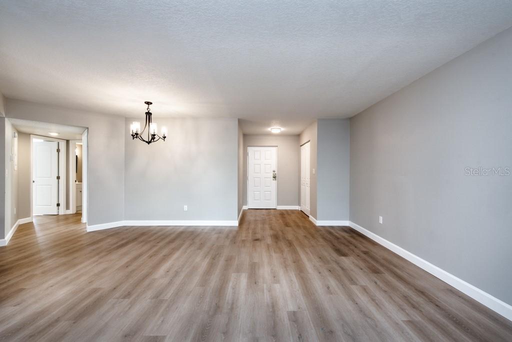 LAKE TARPON VILLAS CONDO - Residential
