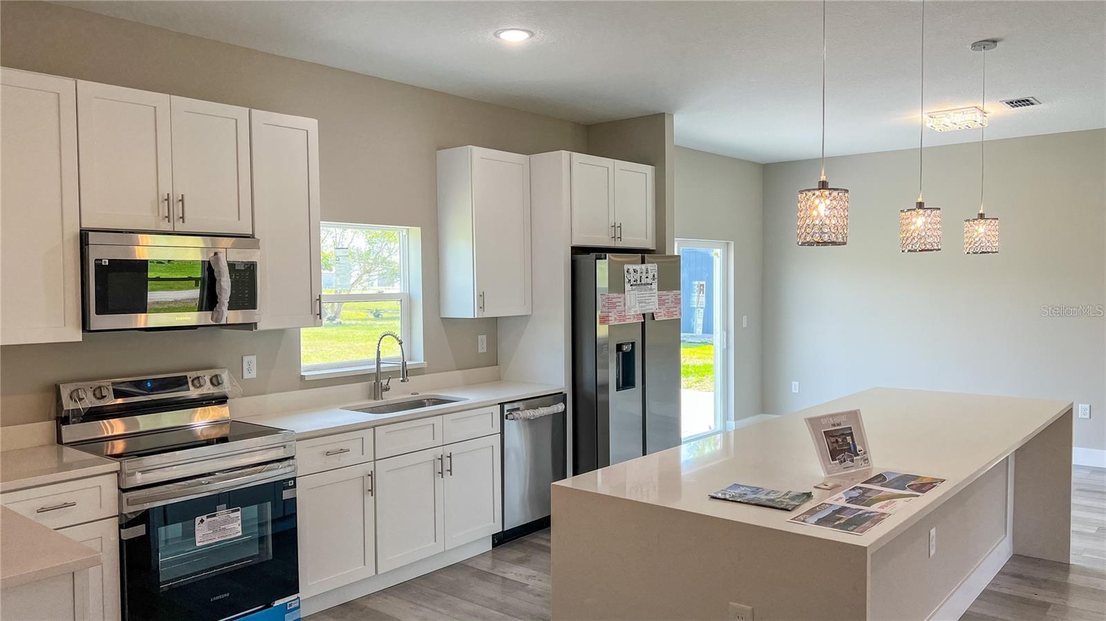 SPRING LAKE VILLAGE IV PB 9-PG 75 LOT 12 BLK J - Residential