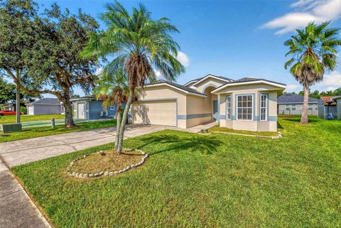 Photo of 2439 Quail Run Boulevard N, Kissimmee, FL 34744 (MLS # O6347160)