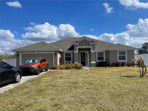 Photo of 33 Deer Road, Frostproof, FL 33843 (MLS # O6382850)