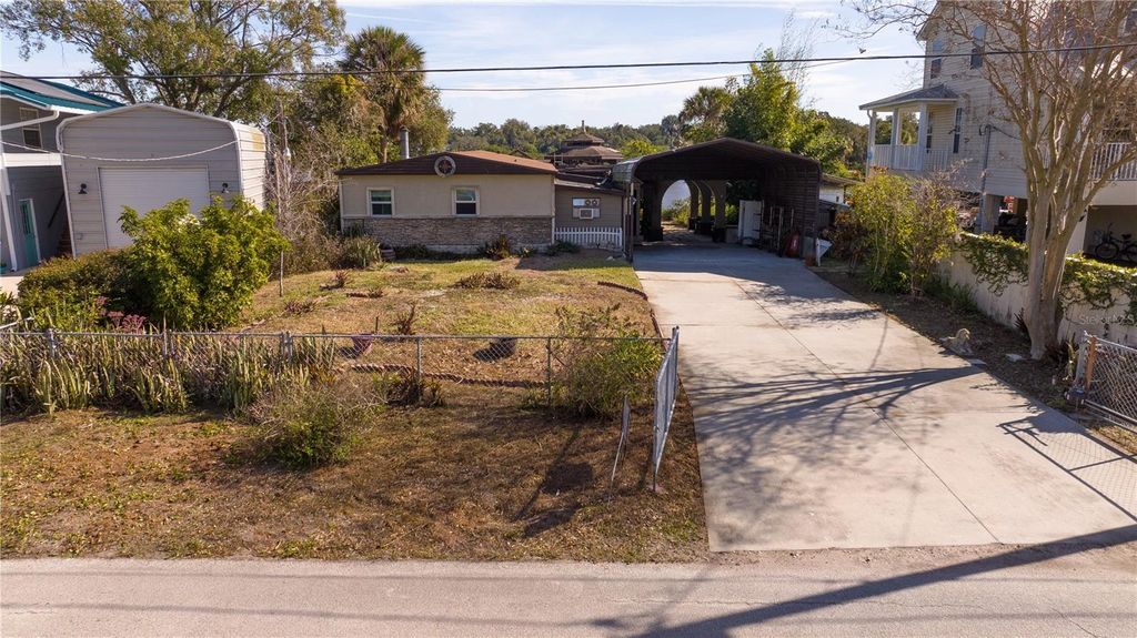 Photo of 9922 Alavista Drive, Gibsonton, FL 33534 (MLS # TB8468532)