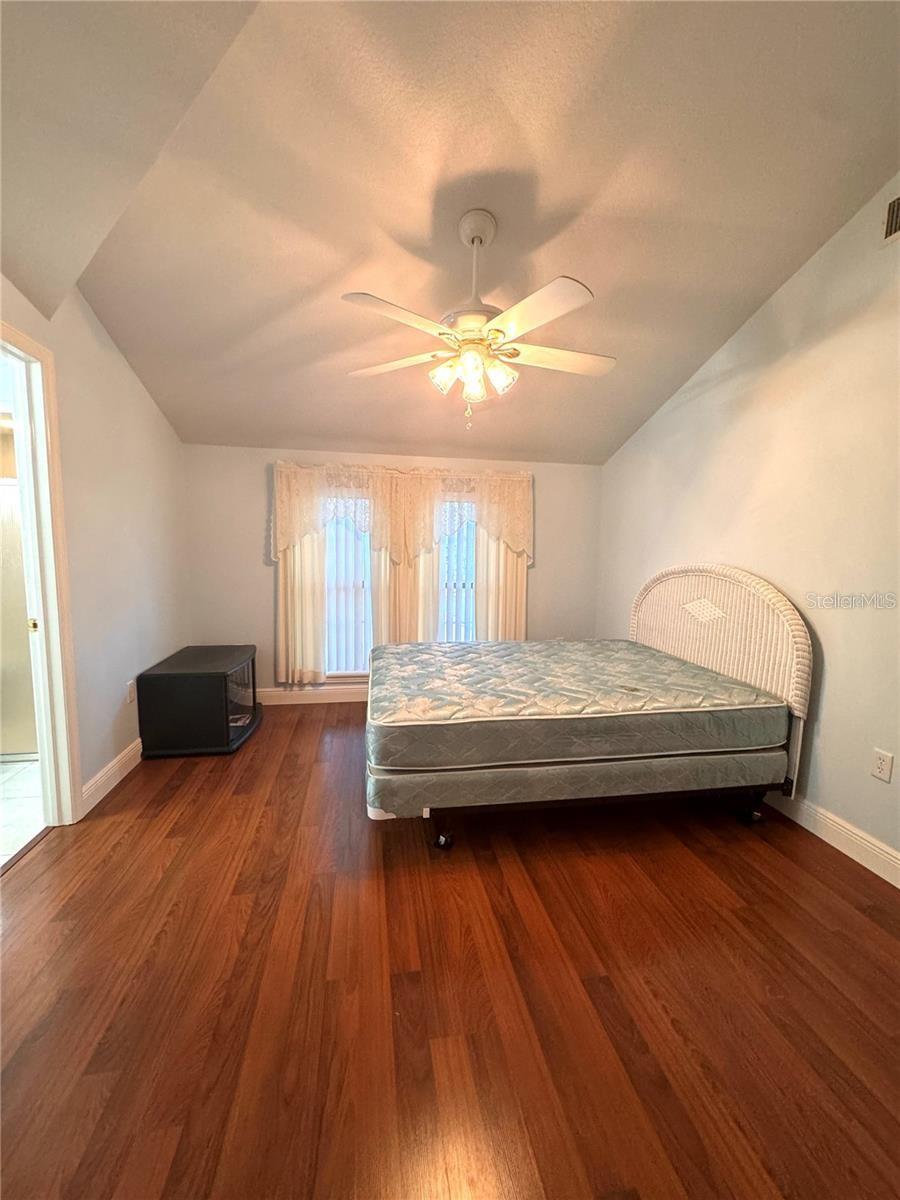 RIDGE CREST SUB - Residential Lease