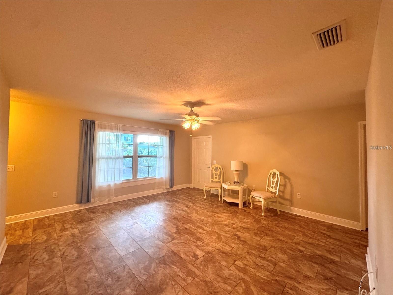 RIDGE CREST SUB - Residential Lease