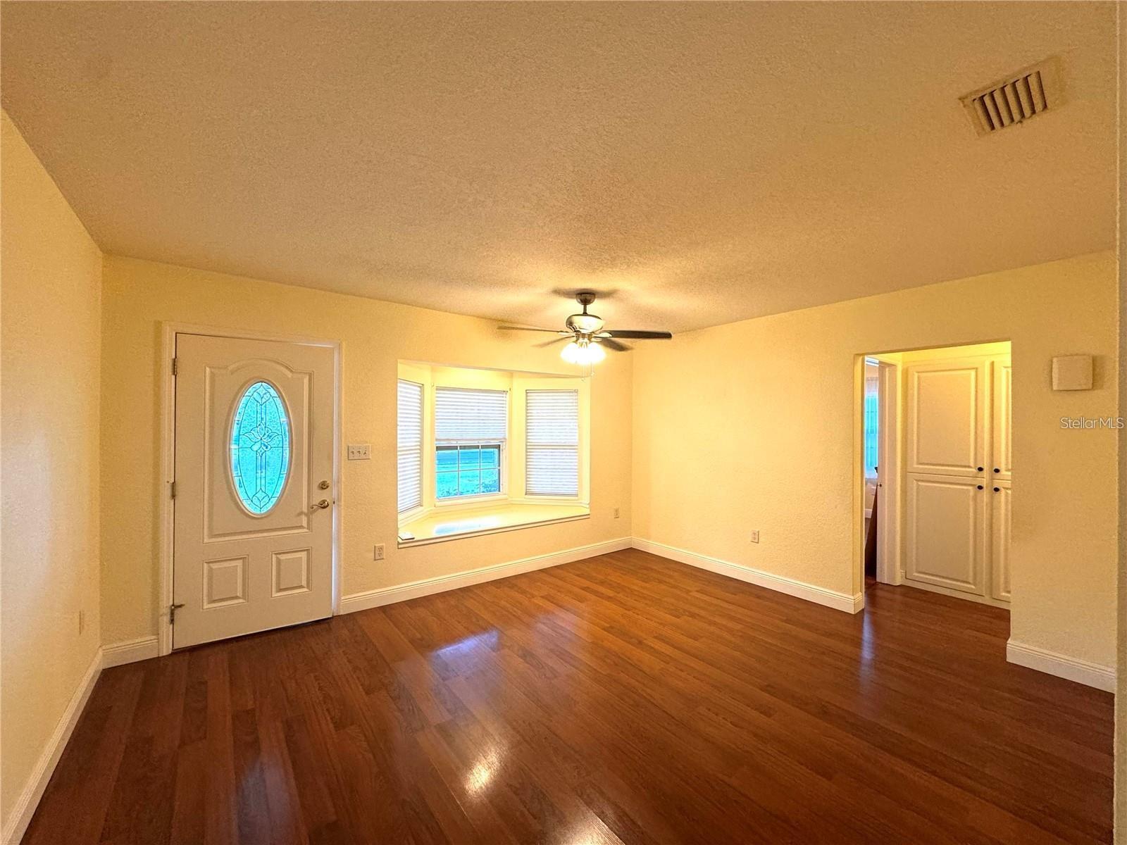 RIDGE CREST SUB - Residential Lease