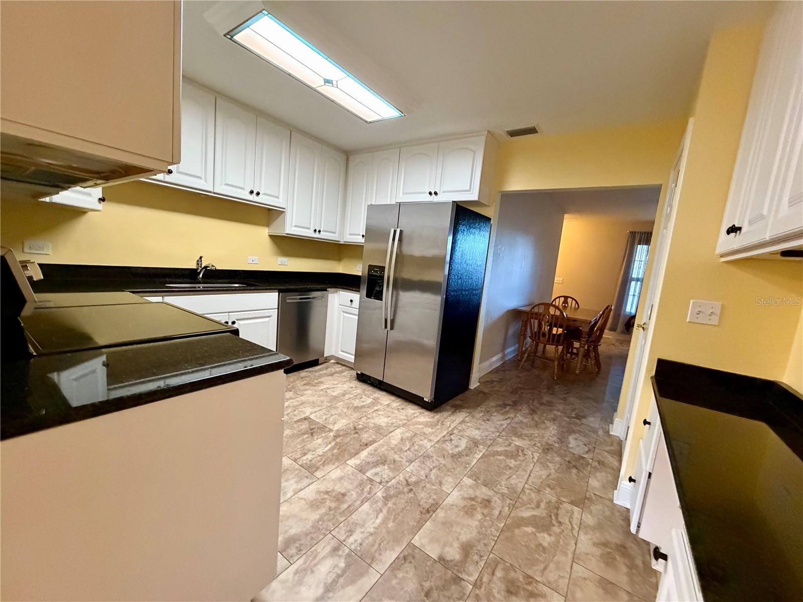 RIDGE CREST SUB - Residential Lease