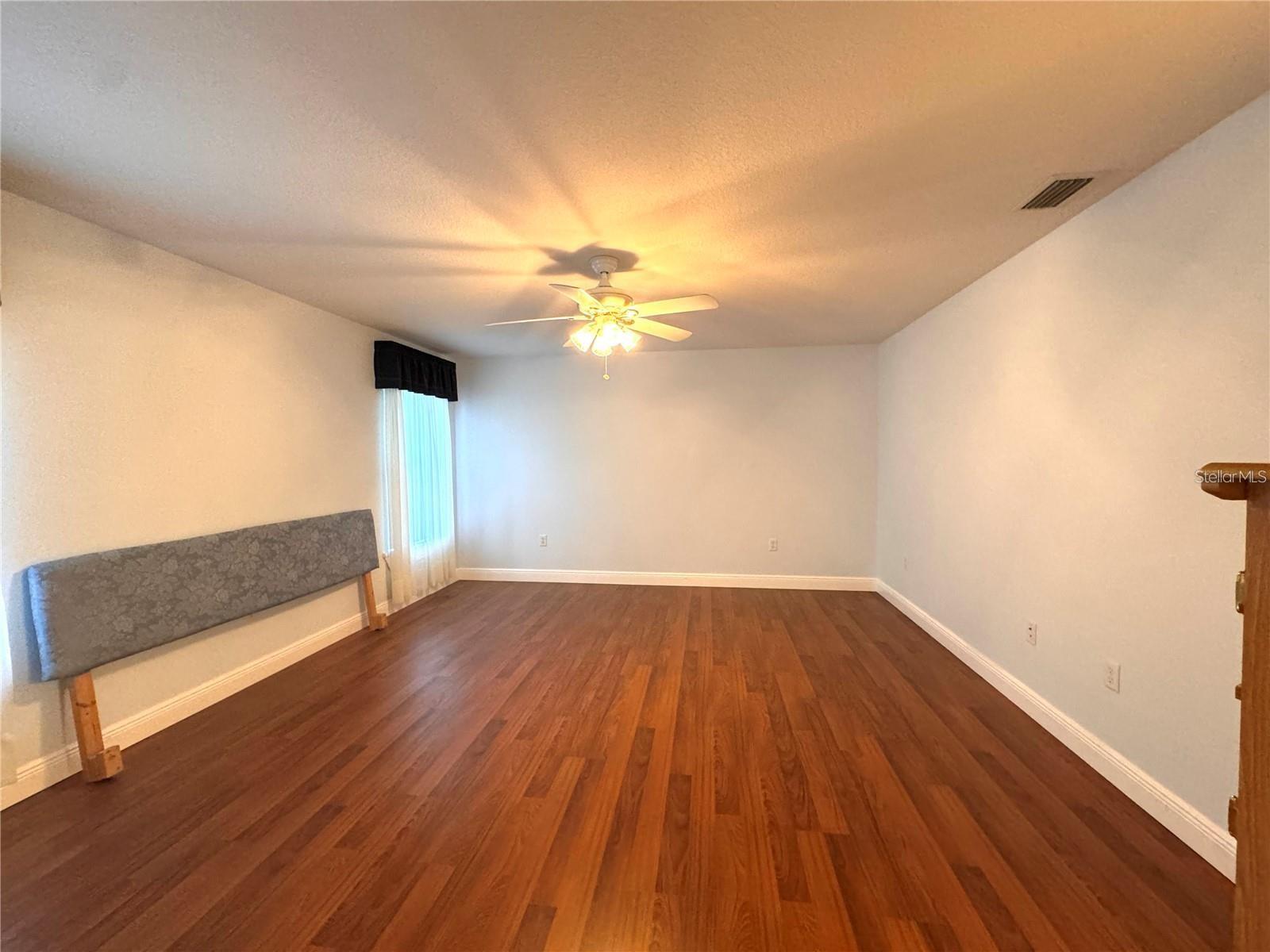 RIDGE CREST SUB - Residential Lease