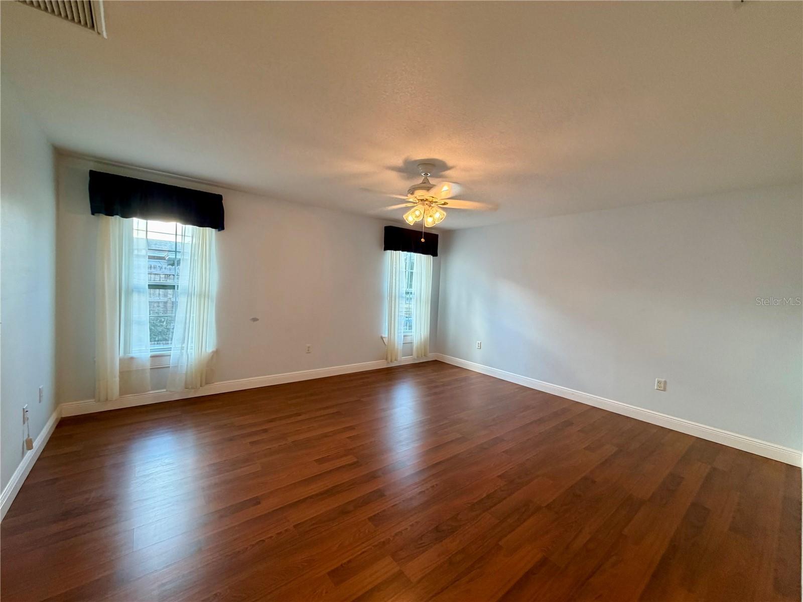 RIDGE CREST SUB - Residential Lease